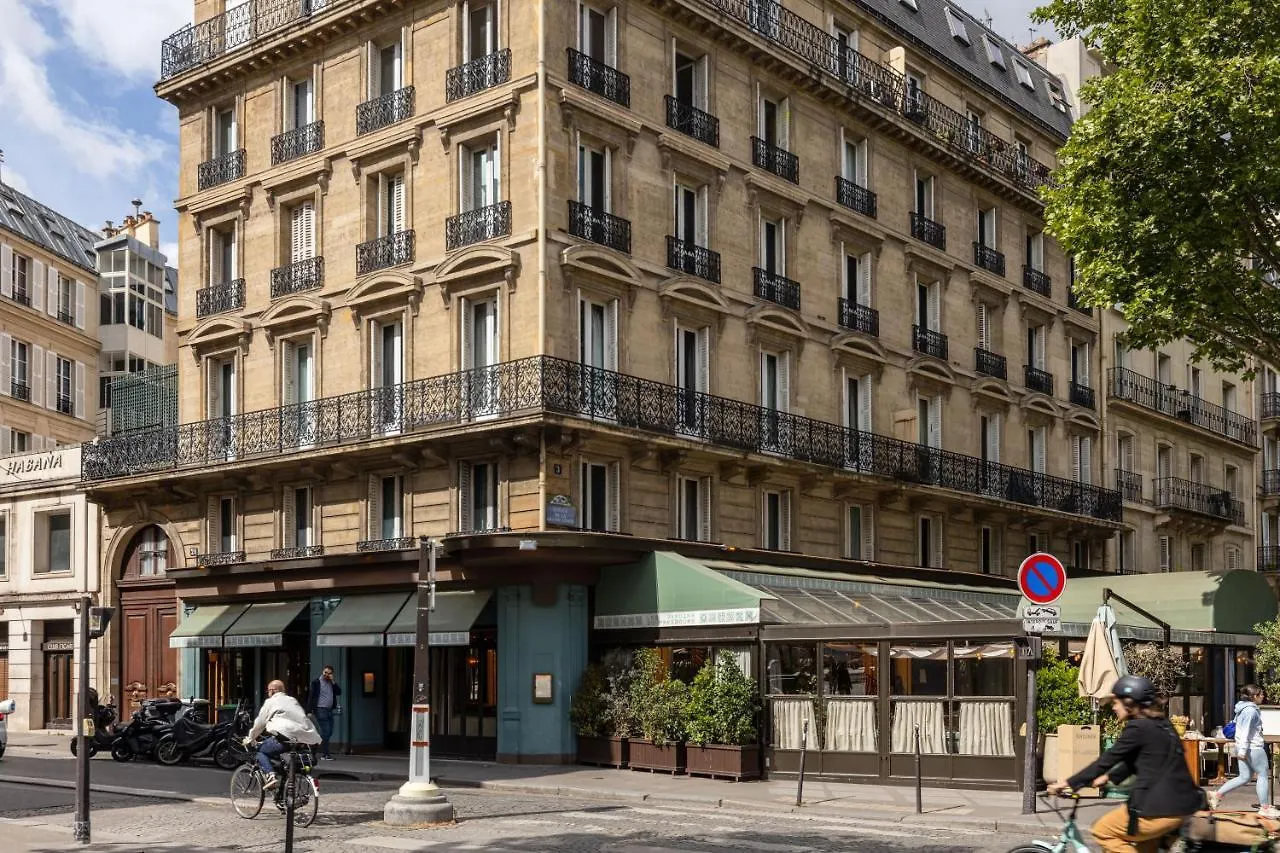 Veeve - Footsteps From The Arc De Triomphe Apartment Paris 0*,  France