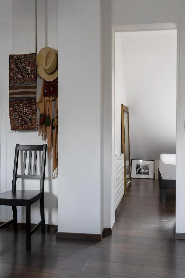 Veeve - Footsteps From The Arc De Triomphe Apartment Paris 0*,  France